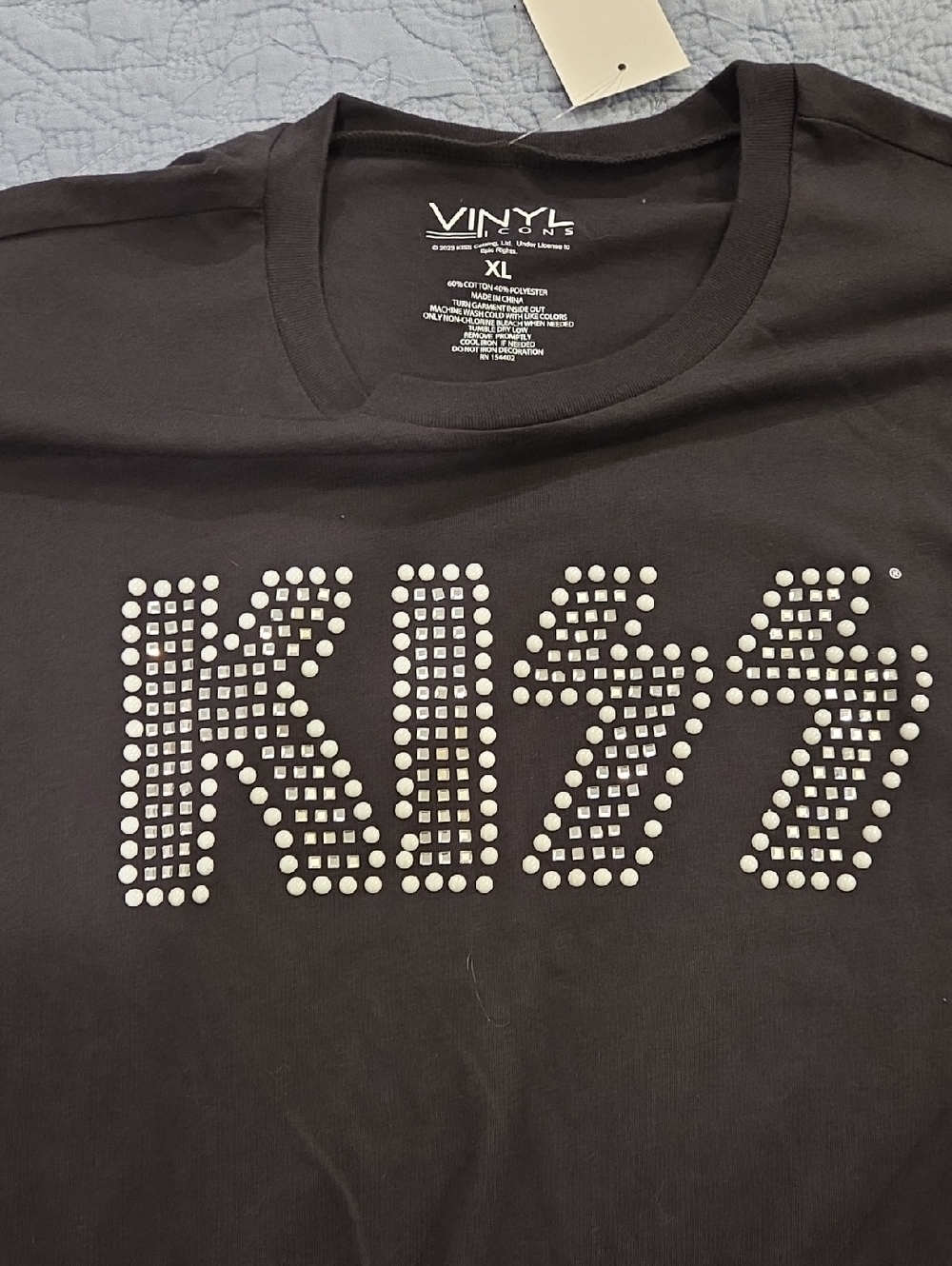 VINYL Black Studded KISS Crop Top for Women Size XL, New With Tag! - Picture 4 of 7